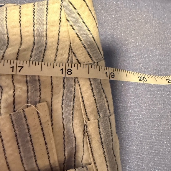 Sperry Blue and White Bermuda Shorts with Pinstripes - Picture 4 of 7